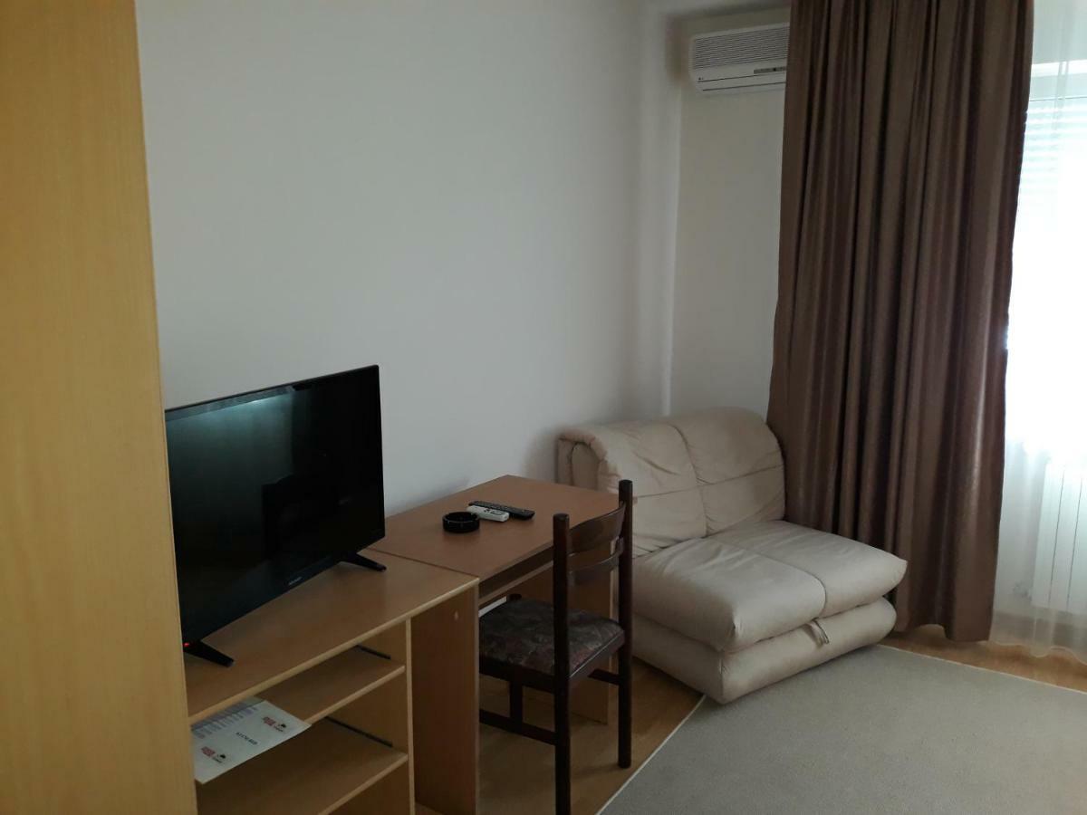 Motel Lav Čapljina エクステリア 写真